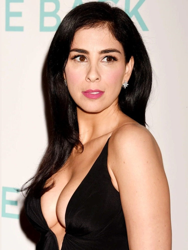 Sarah Silverman 8.5 x 11 Candid Color Photograph Art Print Photo Collectibles:Photographic Images:Photographs Style Your Walls